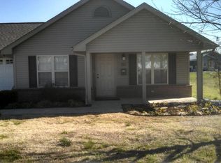 1102 Hickory Ave #B, Mena, AR 71953