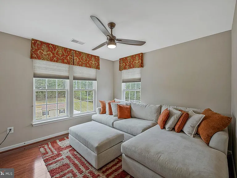 1117 Horizon View Pl — Photo 30