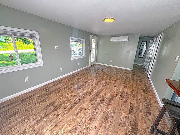 3rd image of 200 Coleman Rd