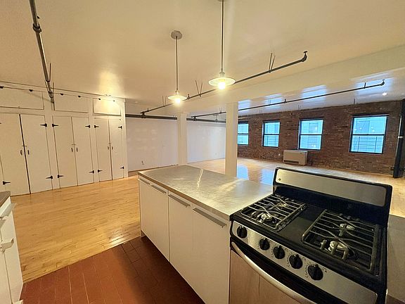 3rd image of 337 Kent Ave #3E