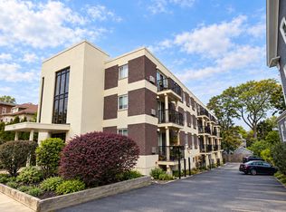 245 Lafayette St APT 2D, Salem, MA 01970