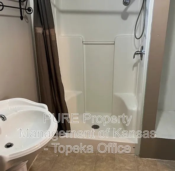 1020 SW Woodward Ave — Photo 5