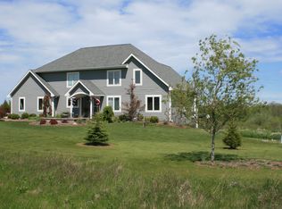 5156 Upper Lakeview Ridge Rd, Belgium, WI 53004