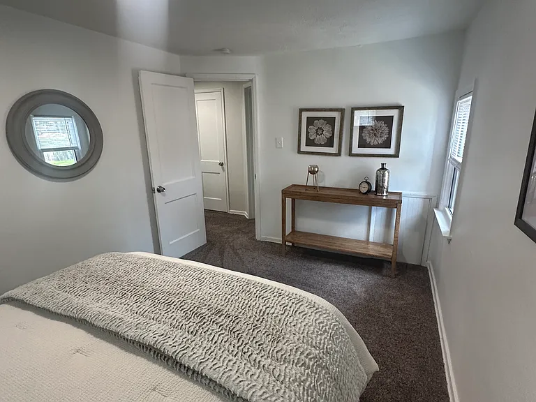 2062 Elmbrook Ln — Photo 39