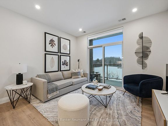 5th image of 1882 Gordon St #318