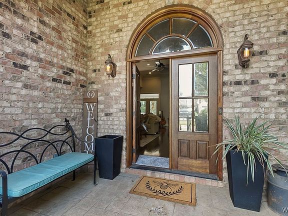 3rd image of 11516 Belle Meade Way