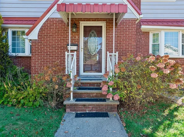 435 S 6th St, Indiana, PA 15701