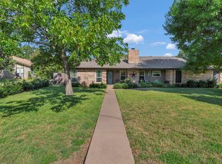 4900 Del Rio Ct, Granbury, TX 76049