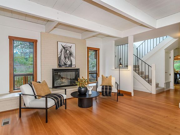 4th image of 51 Hillside Avenue