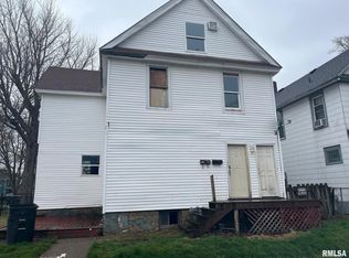 807 24th St, Rock Island, IL 61201