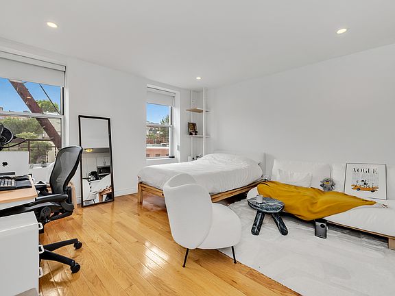 4th image of 287 Bleecker St APT A1