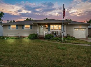 2110 E Skyline Dr, Lorain, OH 44053