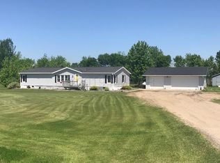 2050 360th St, Breckenridge, MN 56520