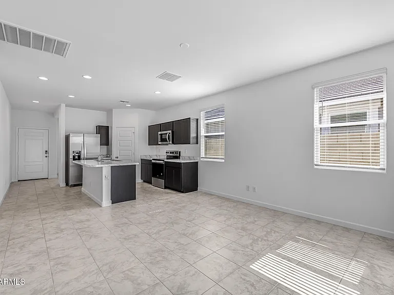 38125 W Excussare Way — Photo 5