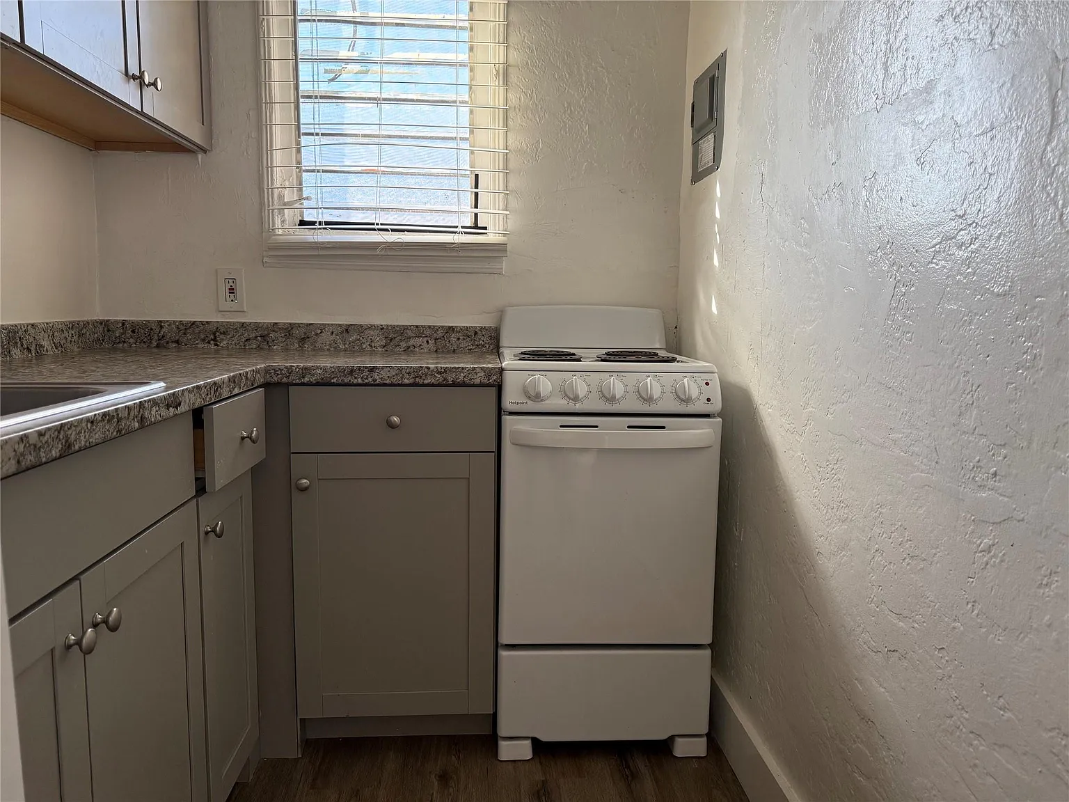 1 bed, 1.0 bath, 540 sqft, $1,550 — Photo 4