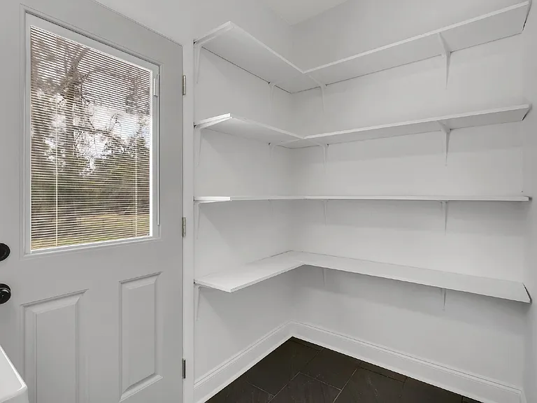 1369 Nancy Dr — Photo 21