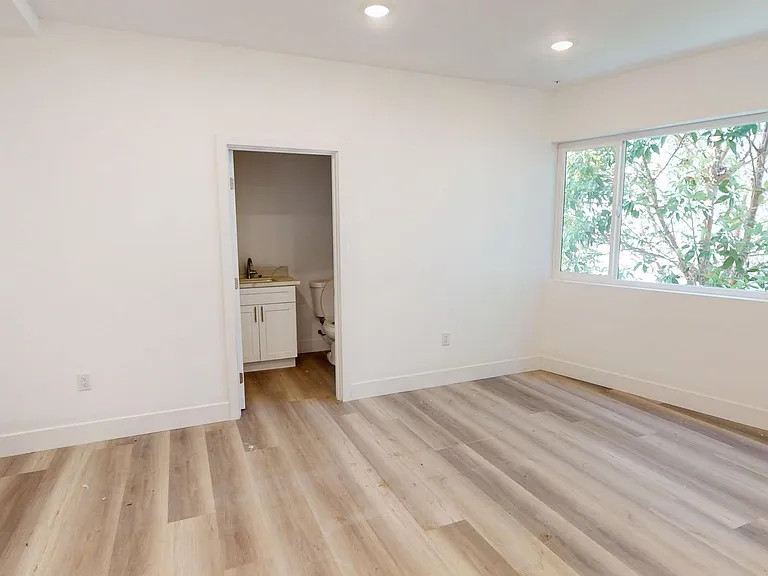 Lindblade Lofts — Photo 3