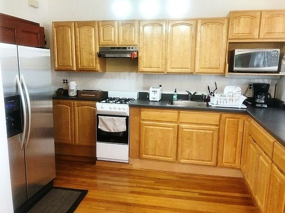 2nd image of 21-20 Hazen St #1F