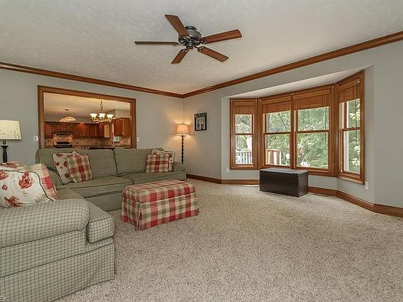 5th image of 6734 Rolling Acres Ct