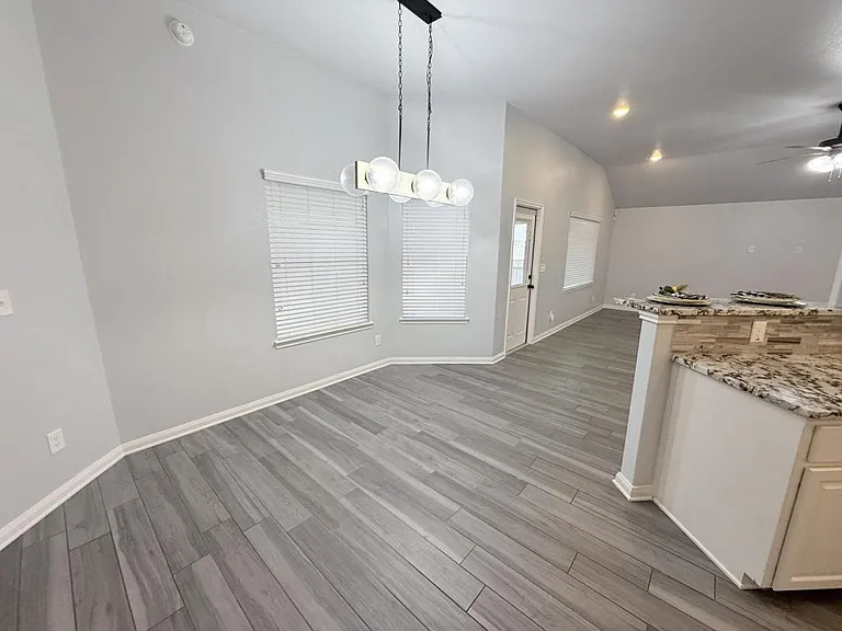 8301 Grayson Trl — Photo 16