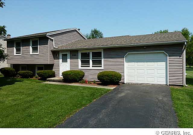 1st image of 502 Leona Ln