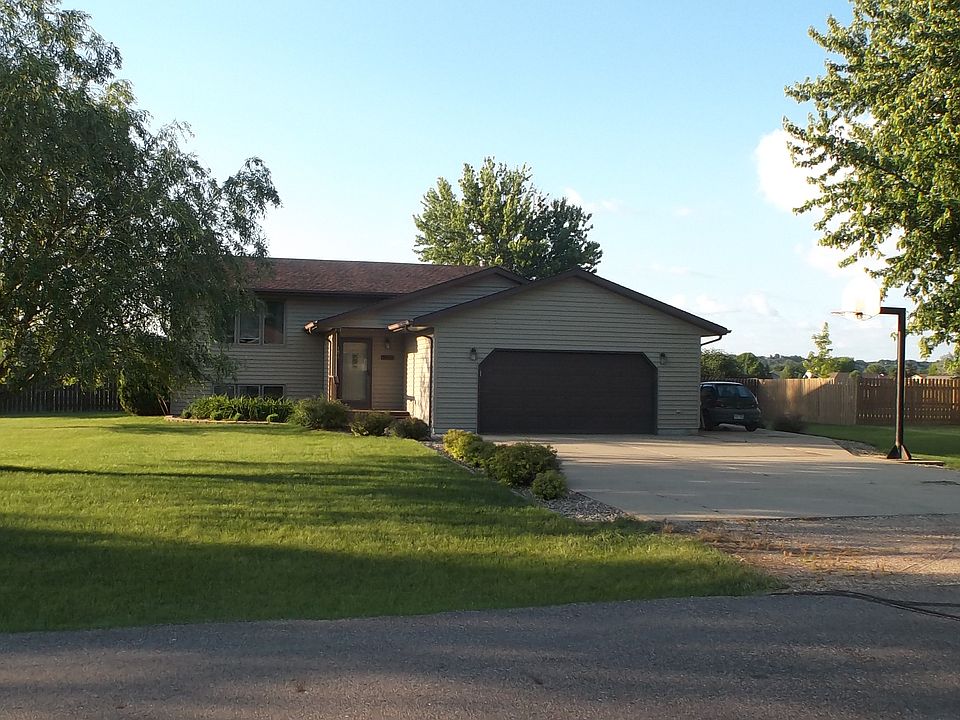 1st image of 108 Curlies Ln