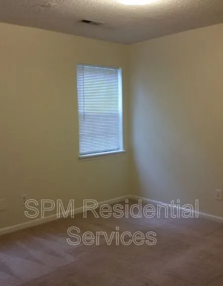 1404 Tanager Ct — Photo 9