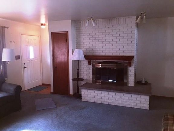4th image of 9120 N College Ave