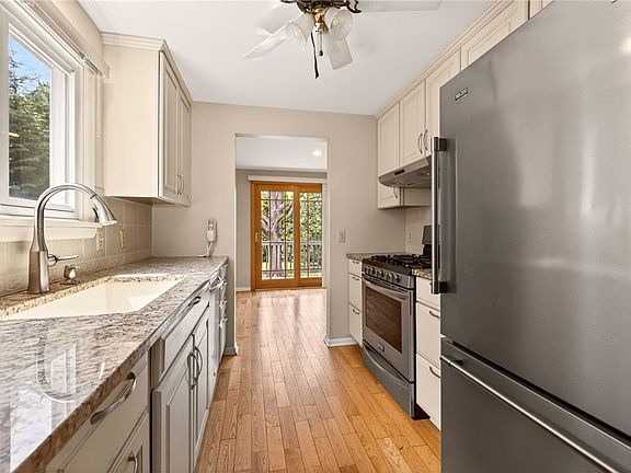 5th image of 1733 Kirk Rd S