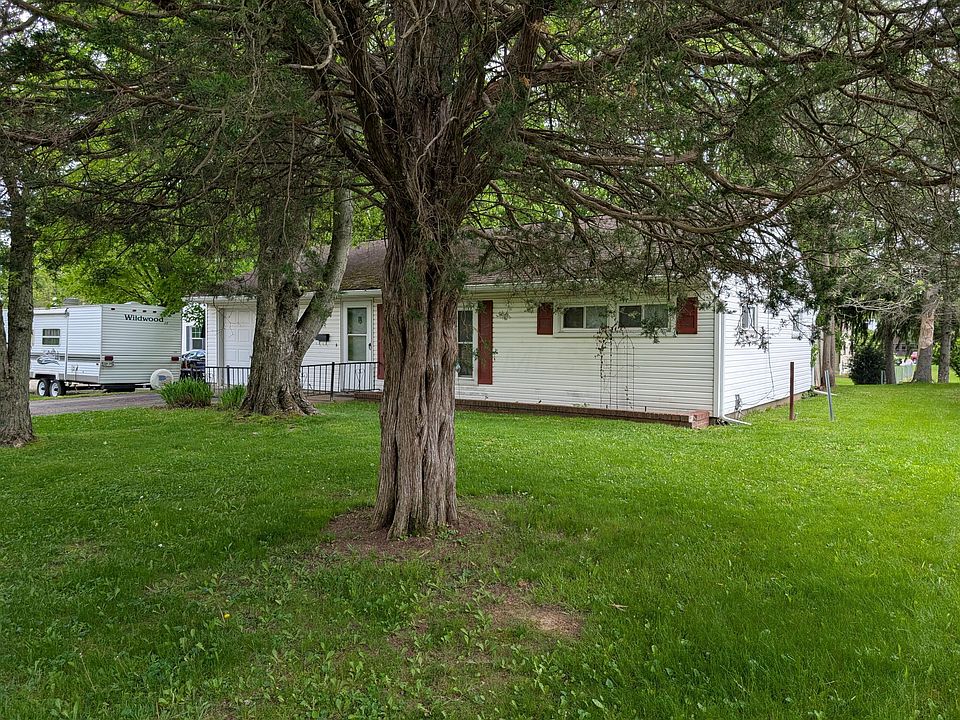 272 Hillside St, Mount Gilead, OH 43338 | Zillow