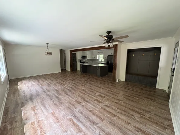 6108 Carter St, Lula, GA 30554