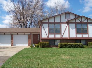 22 Horizon Dr, Saint Peters, MO 63376