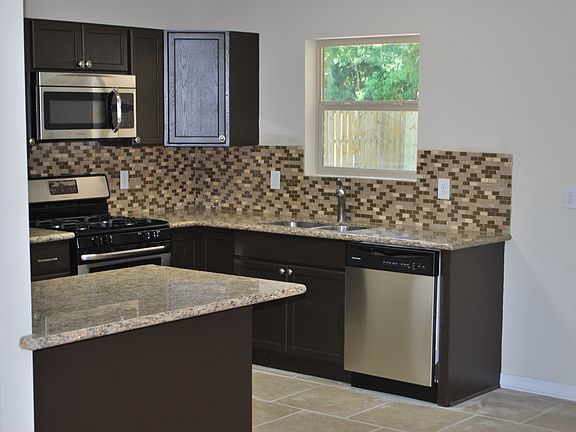 3rd image of 640 Cypress Dr