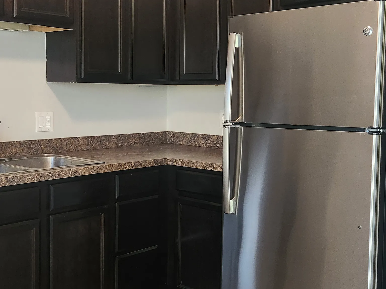 2 bed, 1.5 bath, 900 sqft, $1,600 — Photo 4