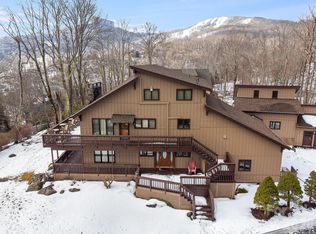 301 Highland Cir, Sugar Mountain, NC 28604