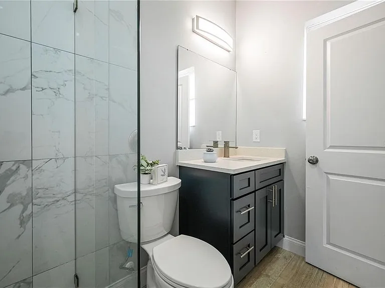 2617 W Saint Joseph St #2 — Photo 11