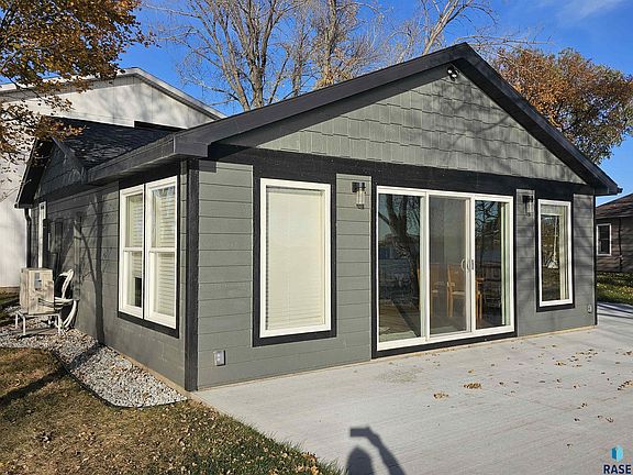 2nd image of 6685 Wentworth Park Dr