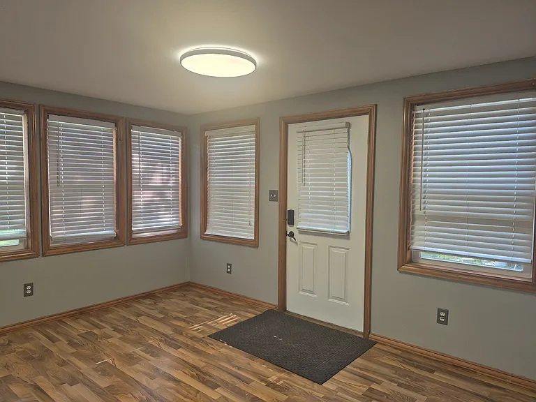 2502 Union St — Photo 13