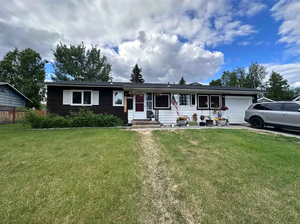 213 Bentley Dr, Fairbanks, AK 99701