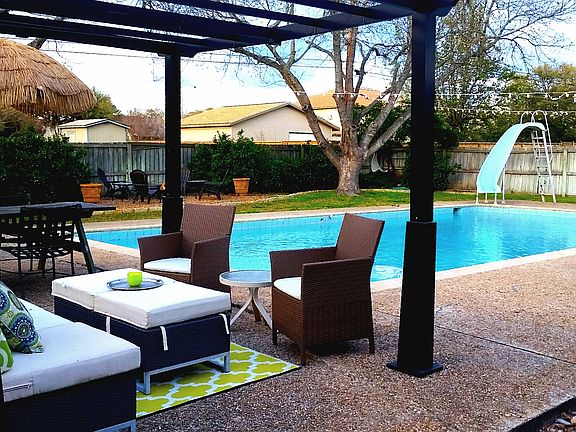 Pool & Hot Tub