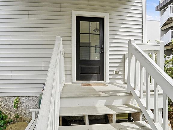 2nd image of 219 & 221 Olive Way N