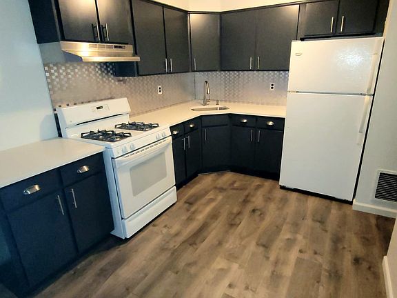 2nd image of 660 Baltic St #1