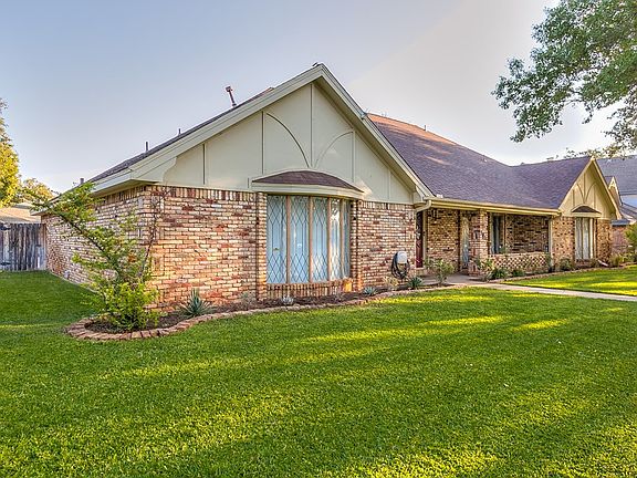 4th image of 3406 Clearview Dr