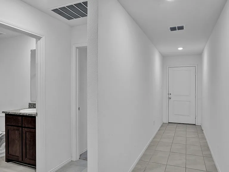 1207 Tallow Trl — Photo 3
