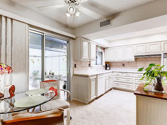 Kitchen overview - Copy