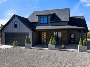 400 Anglers Rdg, Bluff Dale, TX 76433