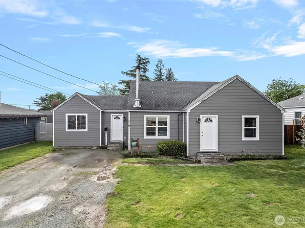 119 N McKinley Street, Burlington, WA 98233