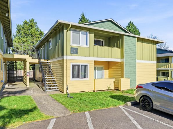 155 NE Kane Dr APT 28