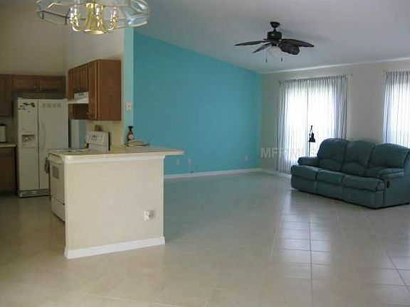 4th image of 4428 Delwood Dr