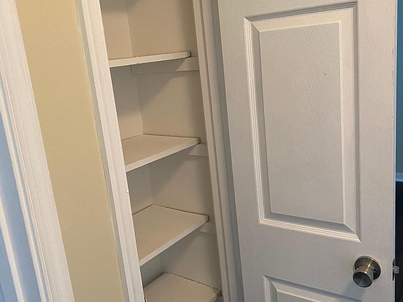 5th image of 418 Alamosa Dr #418